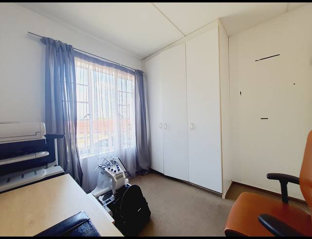 3 BEDROOM APARTMENT RENTED IN HALFWAY GARDENS